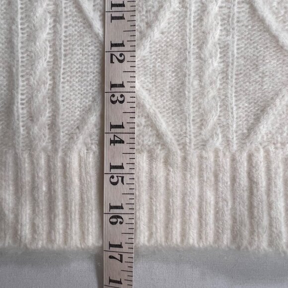 Tuckernuck Hill House Ollie Cardigan Sweater in Coconut Milk Size Medium NEW! - Picture 13 of 13